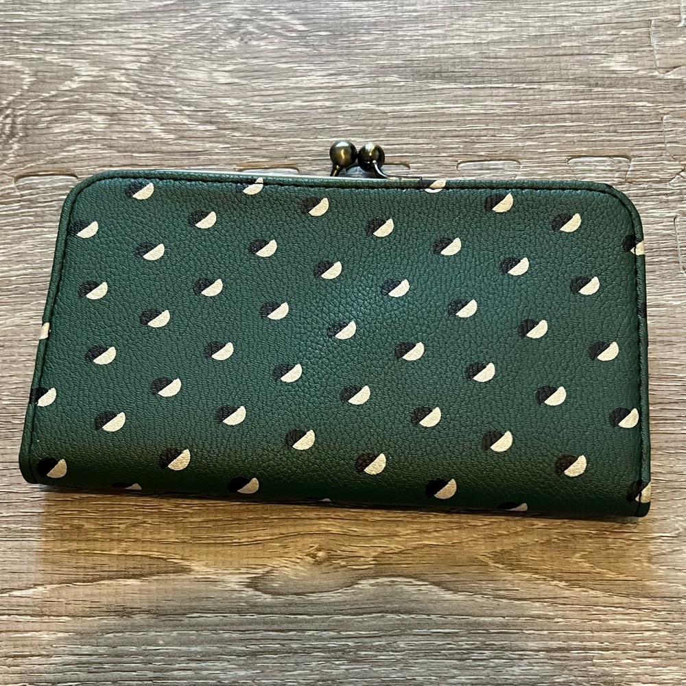 3/$15 *NWT* MBM Black & Green Coin Purse / Wallet
